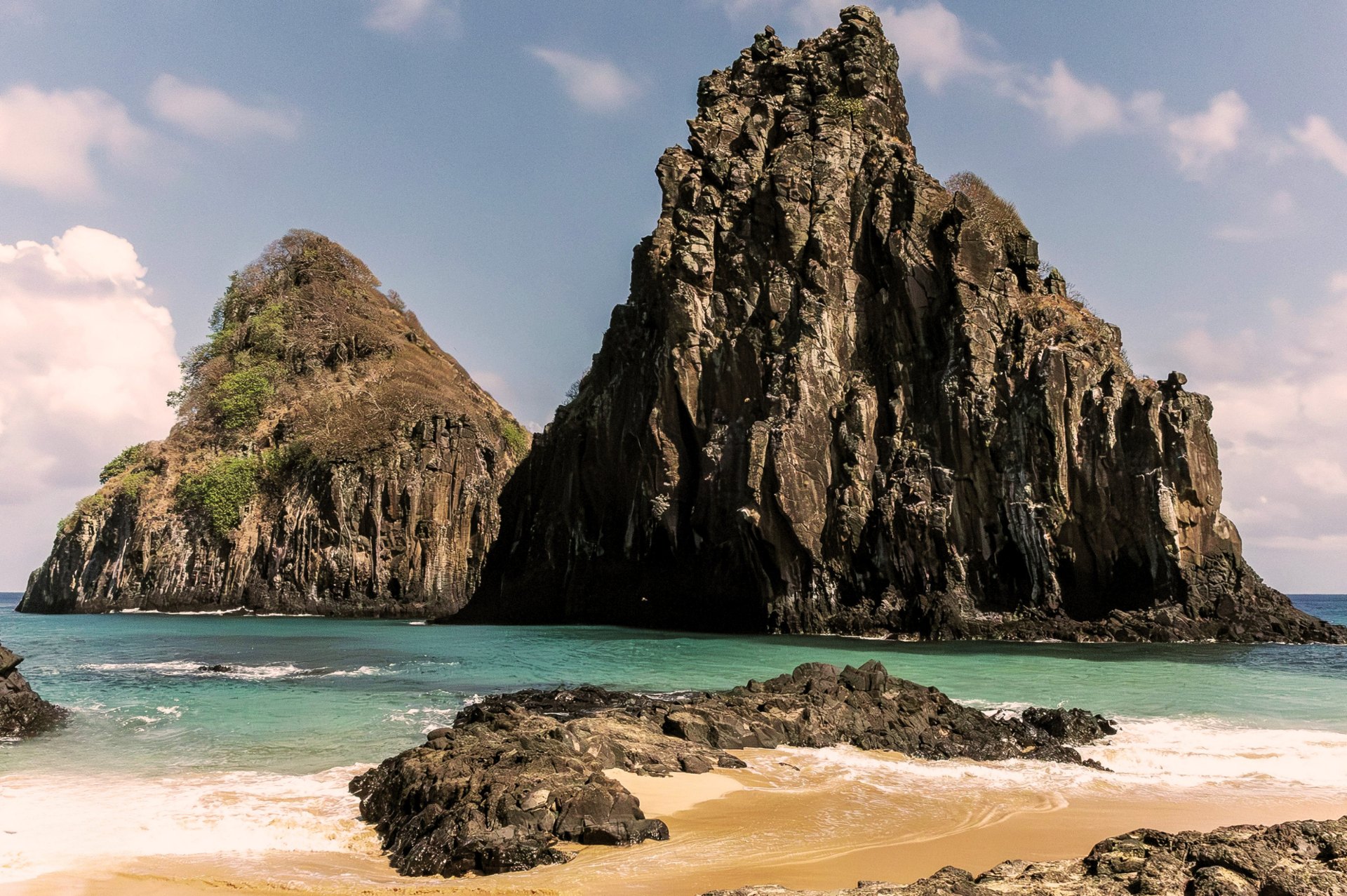 Morro Dois Irmãos em Fernando de Noronha